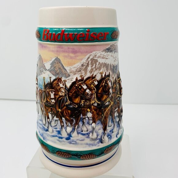 Anheuser Busch BUDWEISER BEER STEIN 3D 1993 Special Delivery Clydesdale Holiday - Picture 16 of 16